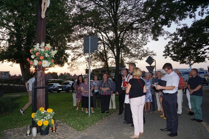 Poświęcenie krzyża ufundowanego przez księcia Birona przed stu laty w Sycowie [ZDJĘCIA, FILM]