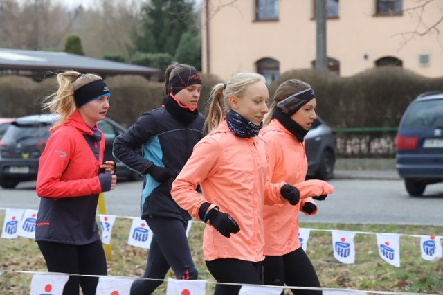 48. Cross Mysłowicki. Pogoda sprzyjała biegaczom.

Zobacz kolejne zdjęcia. Przesuwaj zdjęcia w prawo - naciśnij strzałkę lub przycisk NASTĘPNE