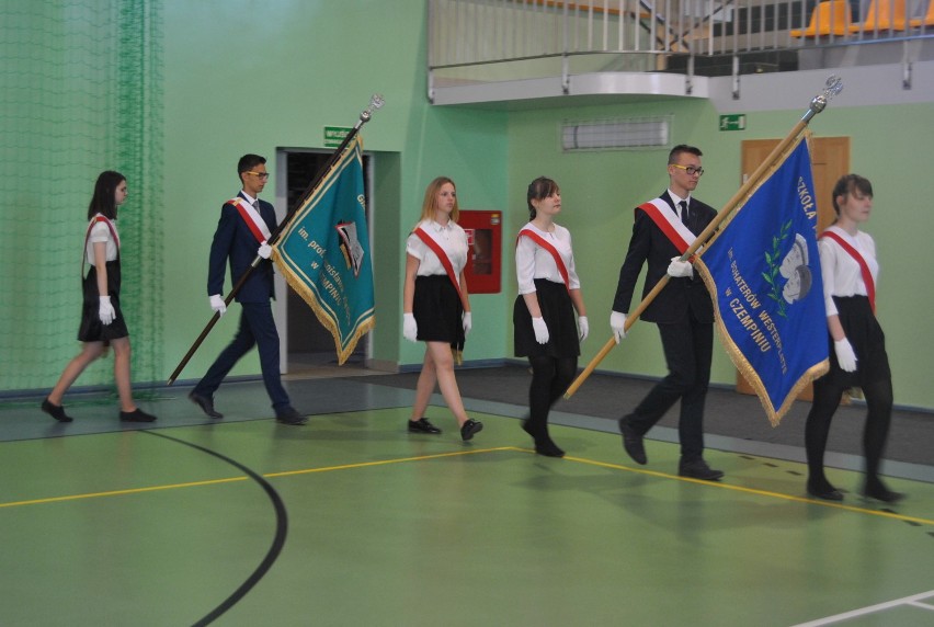 Festiwal nauki i nadanie patrona szkole w Borowie ZDJĘCIA 