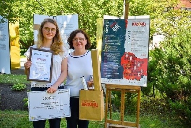 A oto laureatki I edycji konkursu: Agnieszka Prętki z Zielonej Góry – w kategorii do 18 lat i Monika Ślusarek z miejscowości Misie – w kategorii powyżej 18 lat.