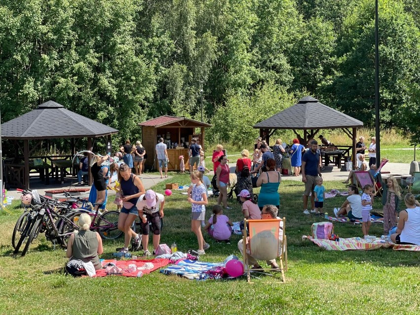 „Śniadanie na polanie” na Górce Słupeckiej....