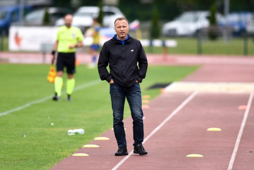 4 liga podkarpacka. Polonia Przemyśl przegrała z Wisłokiem Wiśniowa na nie swoim stadionie [ZDJĘCIA]