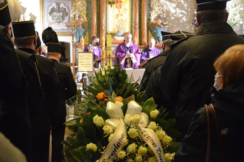 Pogrzeb księdza Bogdana Niparko, proboszcza parafii w Wilkowie koło Głogowa