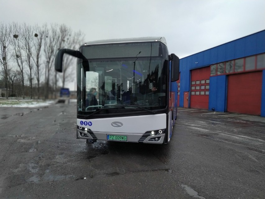 Autobus wodorowy Solaris Urbino 12 podczas prezentacji w...
