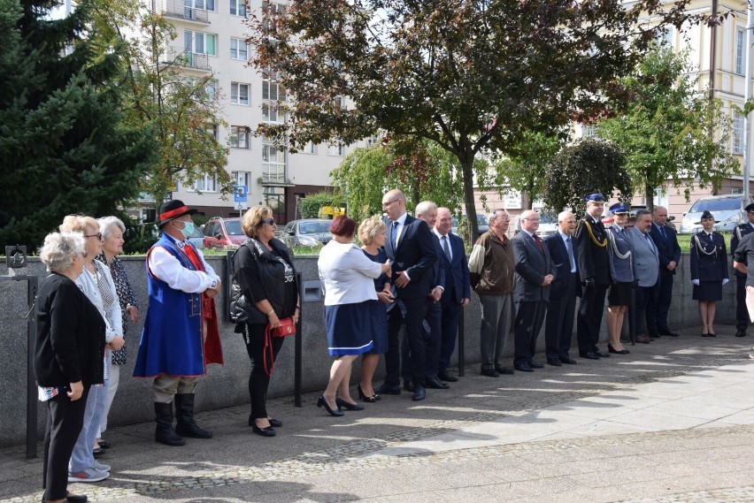 Pruszcz Gdański. Upamiętnili rocznicę wybuchu II wojny światowej |ZDJĘCIA