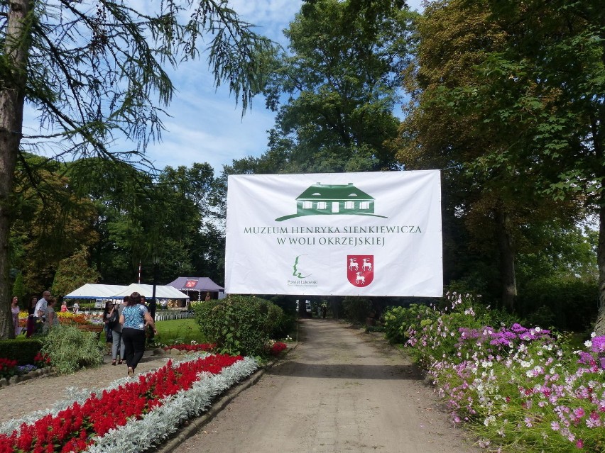 Narodowe Czytanie Quo vadis w Woli Okrzejskiej, fot....