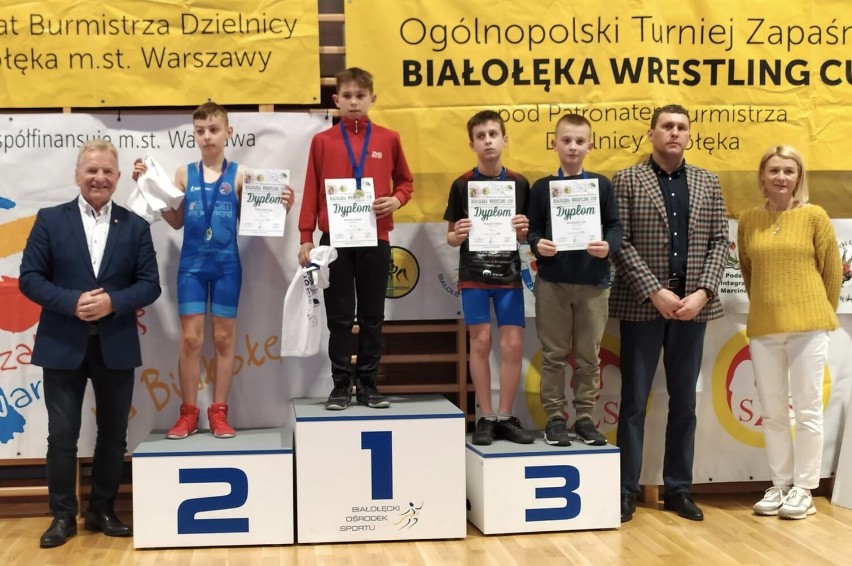 Zapaśnicy ZKS Radomsko na Ogólnopolskim Turnieju Zapaśniczym Kadetów Białołęka Wrestling Cup