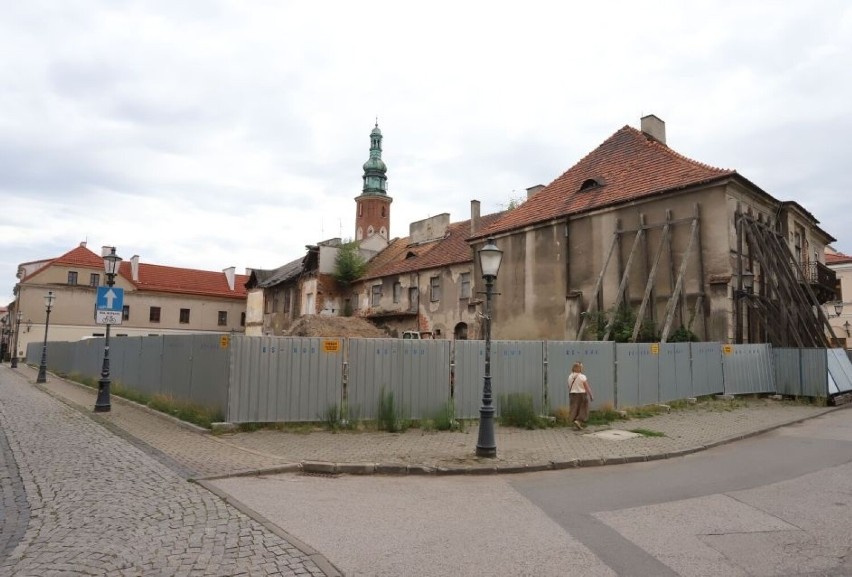 Badania archeologiczne kamienic przy Rwańskiej i Rynku w Radomiu. Muzeum imienia Jacka Malczewskiego szykuje się do remontu
