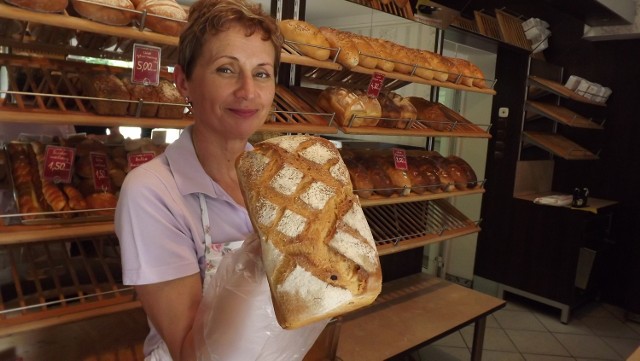 Lucyna Stefańska zachwali specjalny chleb, po który przyjeżdżają mieszkańcy Wrocławia