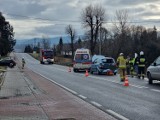 Zderzenie samochodów na drodze krajowej w Skomielnej Białej. Były utrudnienia 