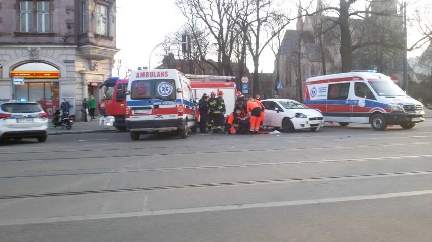 Wypadek motocyklistki w Katowicach