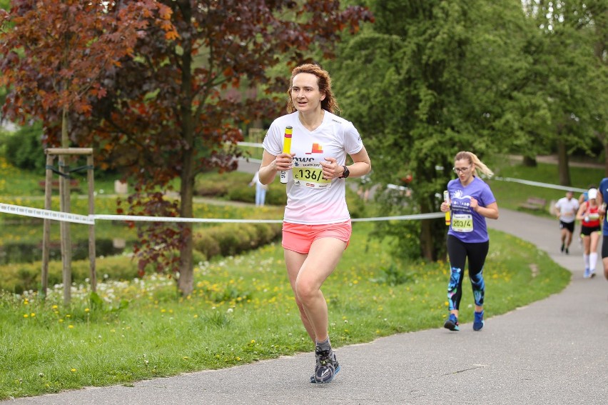 XIII Ekiden Warszawa 2017. Biegłeś? Szukaj się na zdjęciach!...