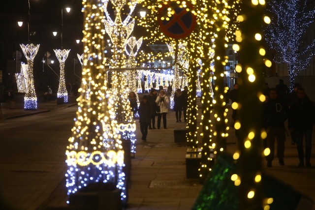 Najpiękniejsza iluminacja świąteczna w Polsce. Ostatni dzwonek, by ją zobaczyć! [ZDJĘCIA]