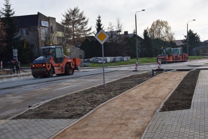 Kolejne kontrowersje wokół przebudowy ulicy Popiełuszki w Wieluniu [ZDJĘCIA]