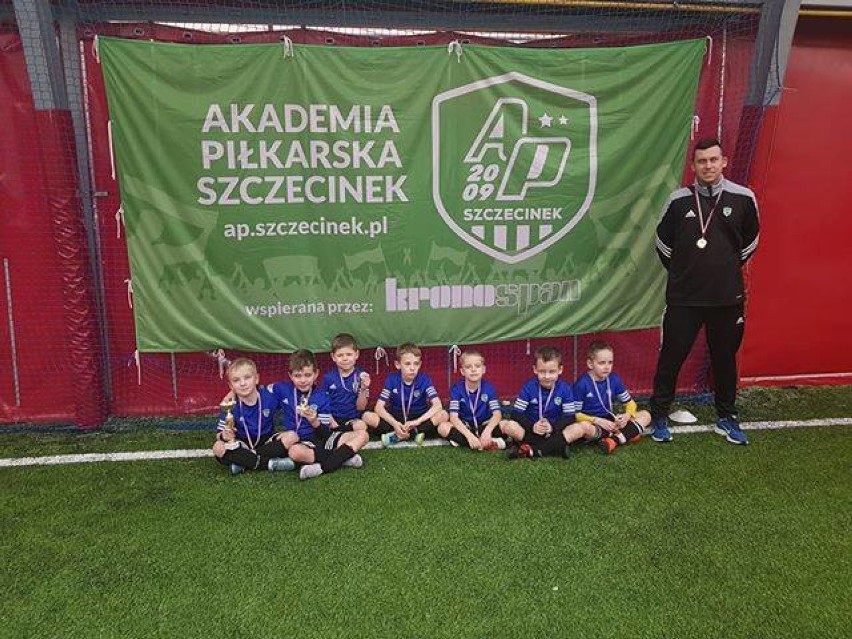Akademia Piłkarska Szczecinek na turnieju w Bydgoszczy [zdjęcia]
