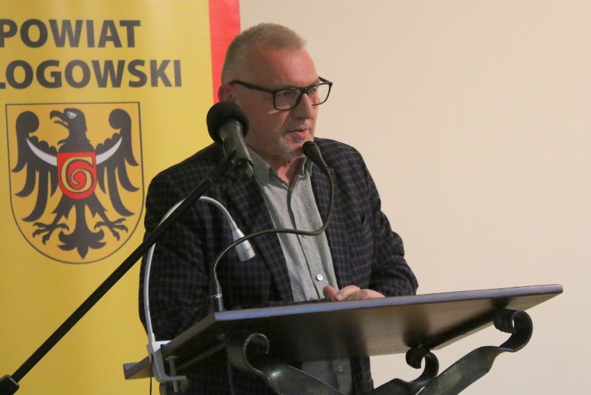 Podwyżki dla starosty powiatu głogowskiego uchwalone. Więcej zarobią też radni