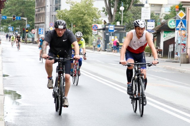 Jazda na rowerze to jedna z trzech konkurencji wchodzących w skład triathlonu.