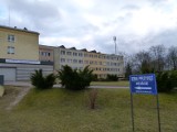 Pacjent wypadł z okna szpitala w Tomaszowie. Badają okoliczności zdarzenia