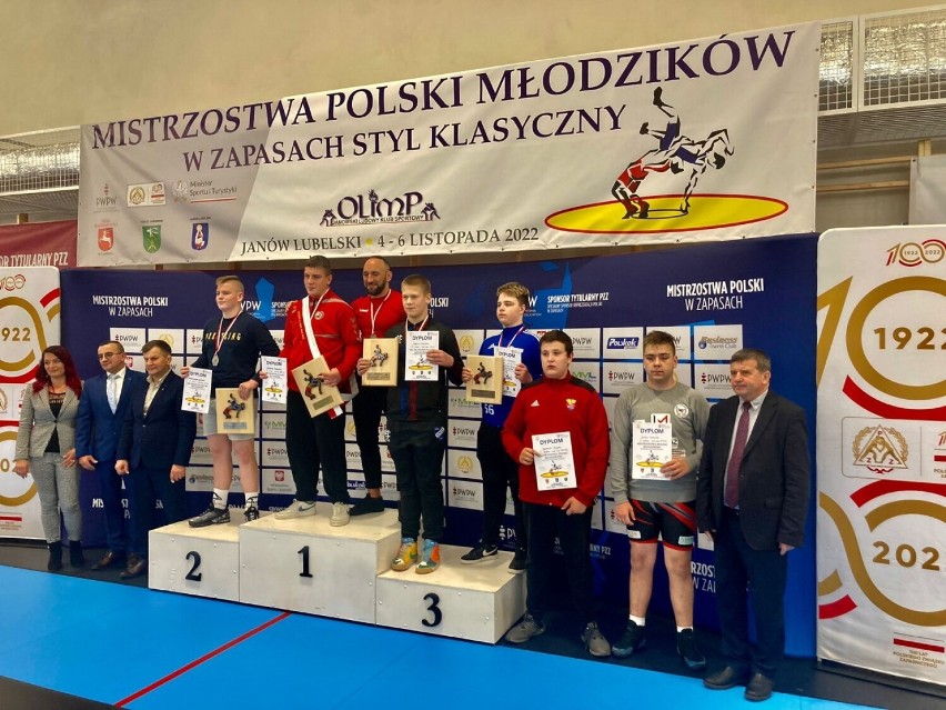 Medal UKS „Zapaśnika” Radomsko w Mistrzostwach Polski Młodzików. ZDJĘCIA
