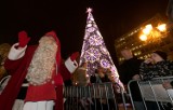 Święty Mikołaj włączył świąteczną iluminację Wrocławia (ZDJĘCIA)