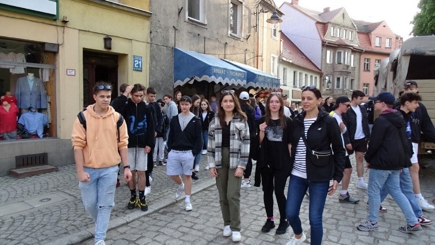 Uczniowie "Starego" koneckiego ogólniaka biorą udział w projekcie "Poznaj Polskę"