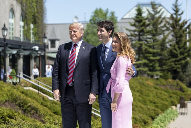 Żona Justina Trudeau zakażona koronawirusem. Premier Kanady i Sophie Grigoire poddadzą się kwarantannie.