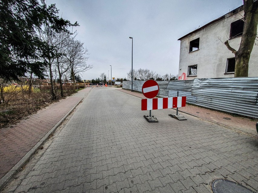 Objazd przy budowanym rondzie na Wolińskiej w kiepskim stanie – skarżą się kierowcy