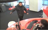 Kraków. Napad na bank przy Królewskiej. Trwają poszukiwania sprawcy [ZDJĘCIA, WIDEO]