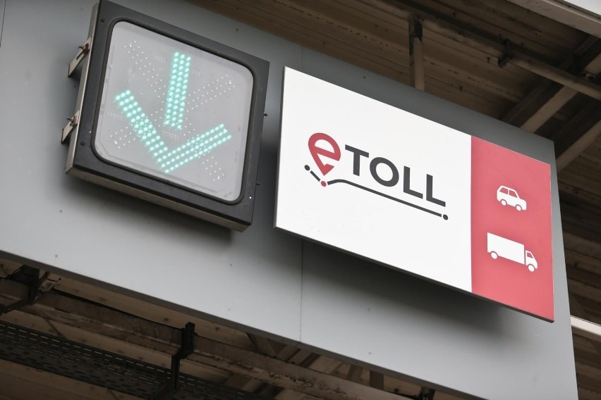 Jak konkretnie działa e-TOLL? Gdy już mamy zainstalowaną...