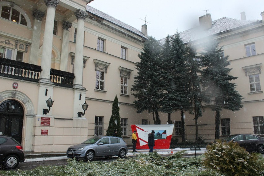 Starostwo w Kaliszu. Zobacz wystawę multimedialną