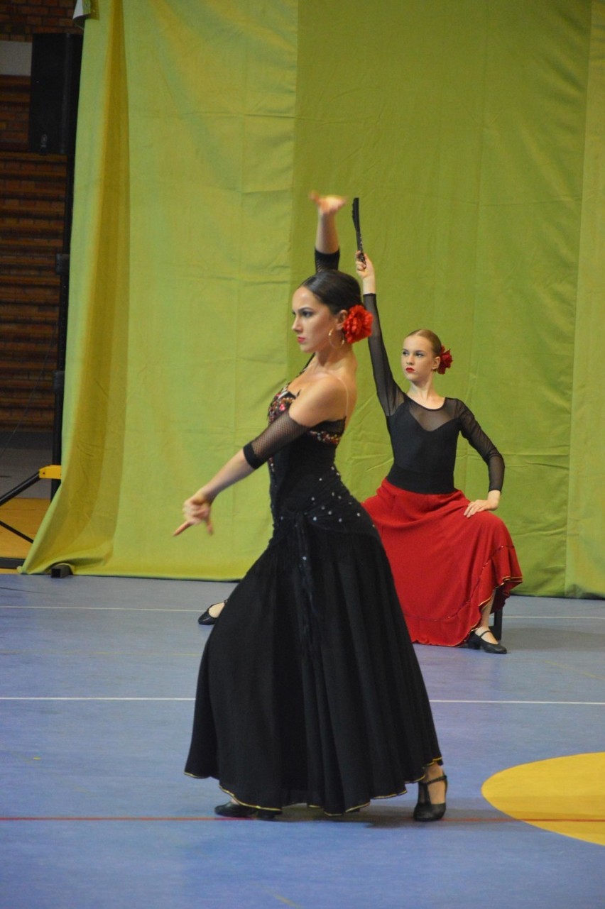 Artyści z gdańskiej Szkoły Baletowej wystąpili w Żukowie - ZDJĘCIA, WIDEO