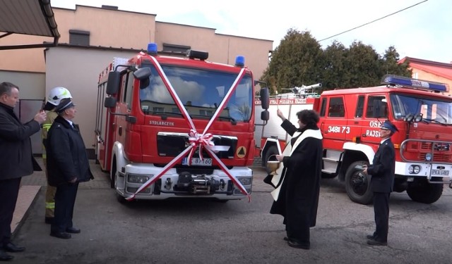 Strażacy z OSP Rajsko w podkaliskiej gminie Opatówek dostali wóz ratowniczo-gaśniczy