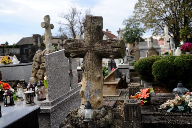 Stary Cmentarz w Jaśle. Miejsce spoczynku kilku pokoleń mieszkańców miasta