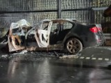 Na trasie S5 niedaleko Żnina spalił się samochód marki BMW. Wezwano Lotnicze Pogotowie Ratunkowe [zdjęcia] 