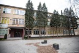 Będzie nowe przedszkole na Borkach. Aż 11 firm chce się zająć remontem budynku po dawnej szkole, miasto sprawdza ich oferty