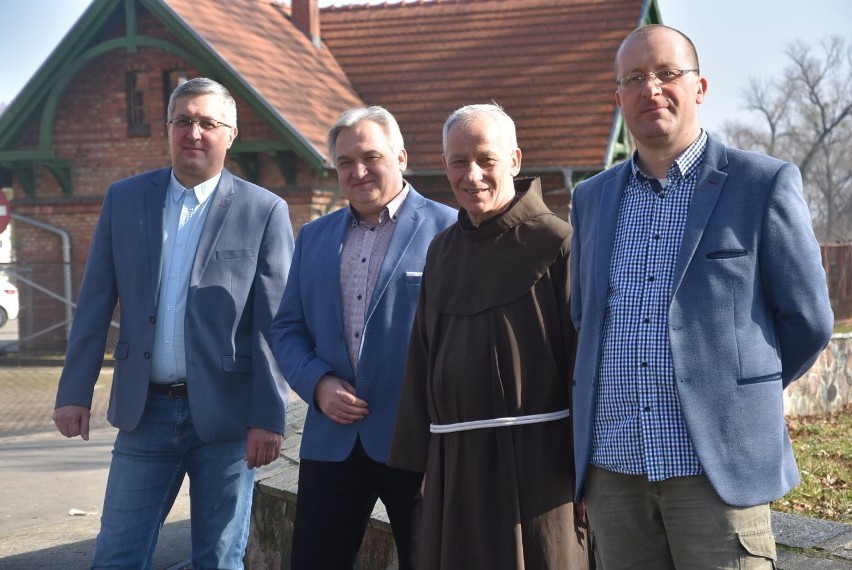 Książka o historii woźnickiego klasztoru od jutra w sprzedaży