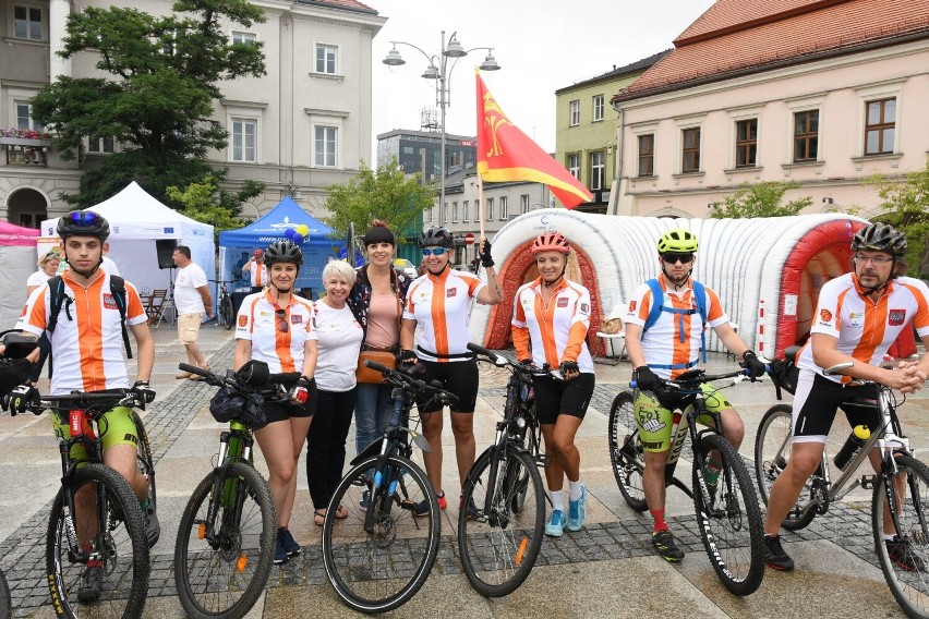 Onko Tour i miasteczko zdrowia na rynku w Kielcach. Dmuchane...