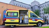 Szpital Powiatowy w Oświęcimiu otrzymał nowy ambulans ratunkowy z nowoczesnym wyposażeniem. Zdjęcia