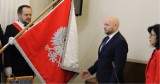 Nowy radny Rady Miejskiej w Wieluniu  Paweł Walczybok złożył ślubowanie. Trwa sesja ZDJĘCIA