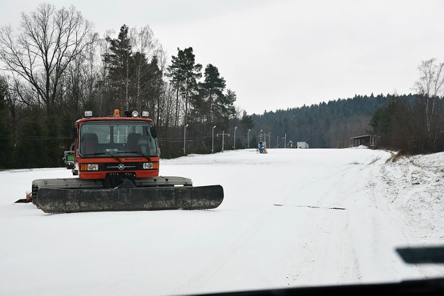 Na stokach narciarski trwa przygotowanie do sezonu