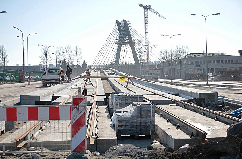Trwa budowa linii szybkiego tramwaju Lipska-Wielicka [ZDJĘCIA]
