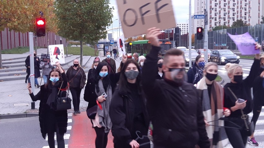 Nowy protest w Katowicach przeciwko wyrokowi Trybunału...