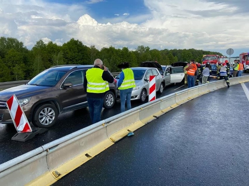 Karambol na autostradzie A4 w Mysłowicach. Korek sięga już...