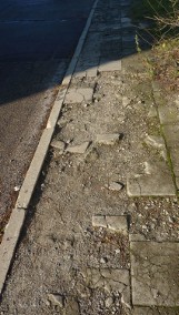Piekary Śląskie: Dziury w chodnikach do remontu [ZDJĘCIA]