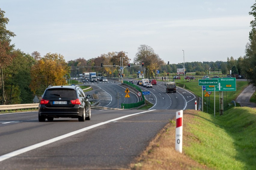 Obecna DK7 Siedlin - Załuski, skrzyżowanie z drogą...