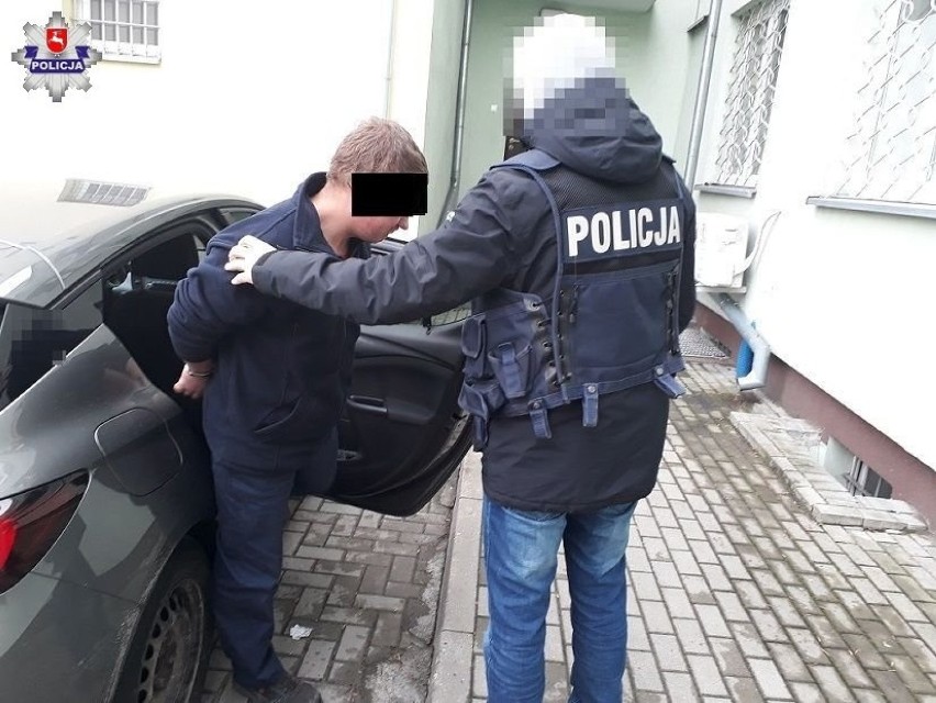 Biała Podlaska. Policjanci ujęli podpalacza. Był już za to karany. Nie powiedział dlaczego podpalał