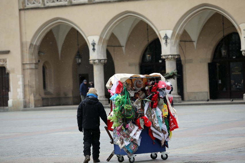 Pamiątki z Krakowa, zobacz co turyści zabierają ze sobą do domu [GALERIA]