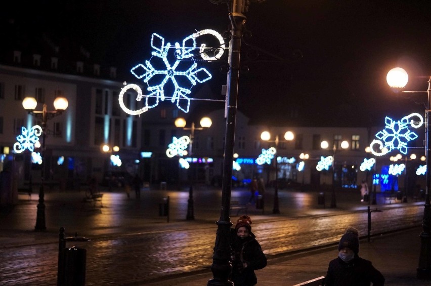 Na ulicach w centrum Inowrocławia oraz w Solankach podziwiać...