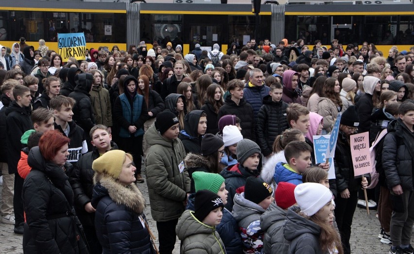 Wiec solidarności z Ukrainą na Rynku w Grudziądzu odbył się...