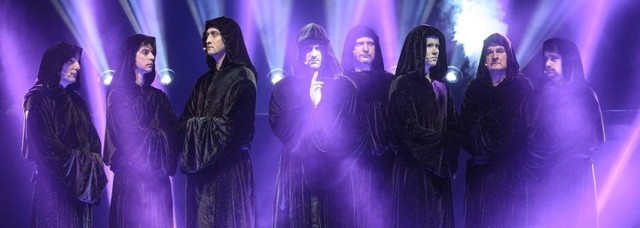 Chór Gregorian zaśpiewa w Poznaniu w ramach najnowszej, jubileuszowej trasy z okazji dwudziestolecia działalności. Bilety na koncert, który odbędzie się 20 stycznia o godz. 19 na terenie MTP (Hala 3A, ul. Głogowska 14) kosztują od 149 zł do 209 zł.